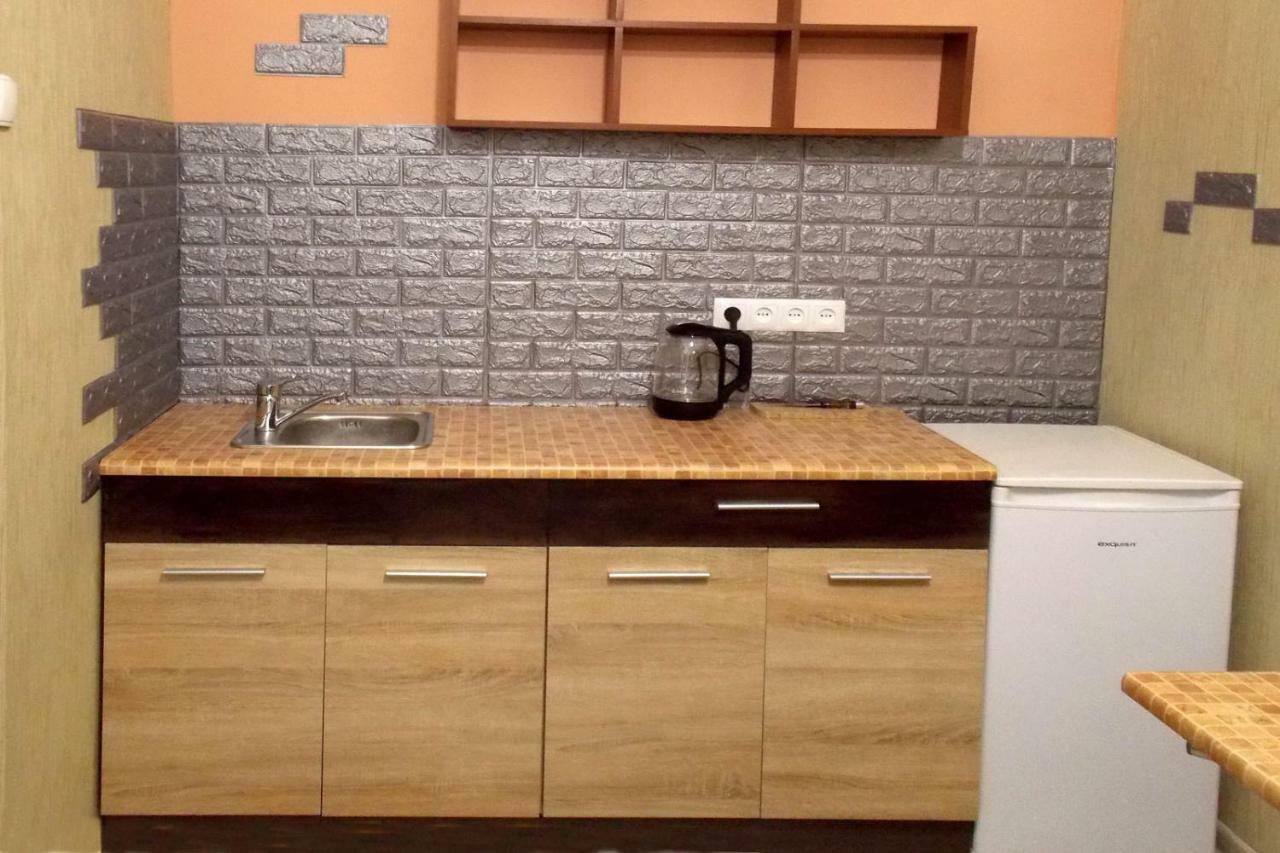 Apartment At Teodora Sqr Lviv Eksteriør billede